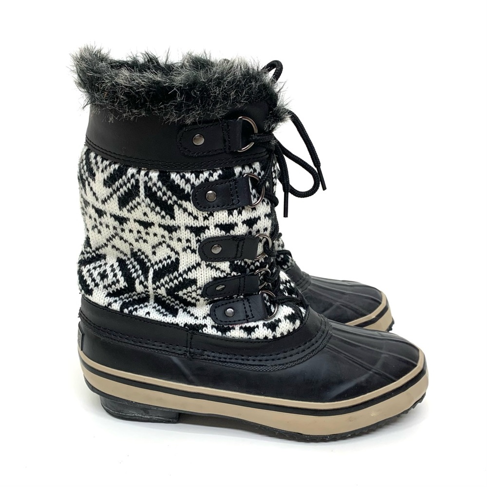 Tamarack Black & White Fair Isle Knit Lace Up Faux Fur Trim Rubber Winter Boots
